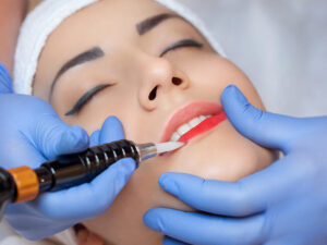 Micropigmentación de labios para labios envejecidos: recuperando una apariencia juvenil